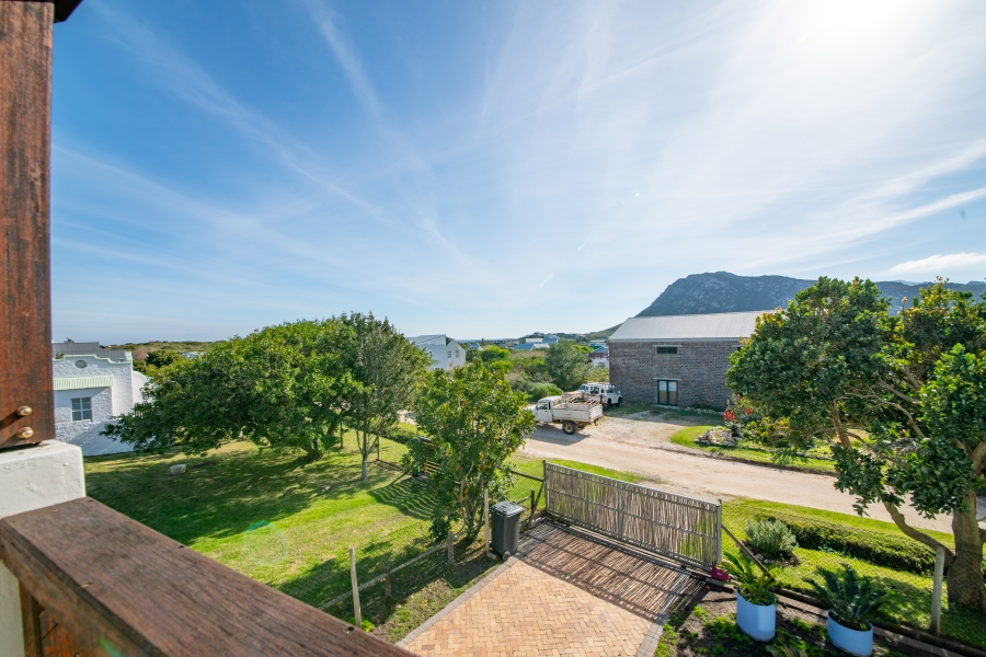 4 Bedroom Property for Sale in Pringle Bay Western Cape